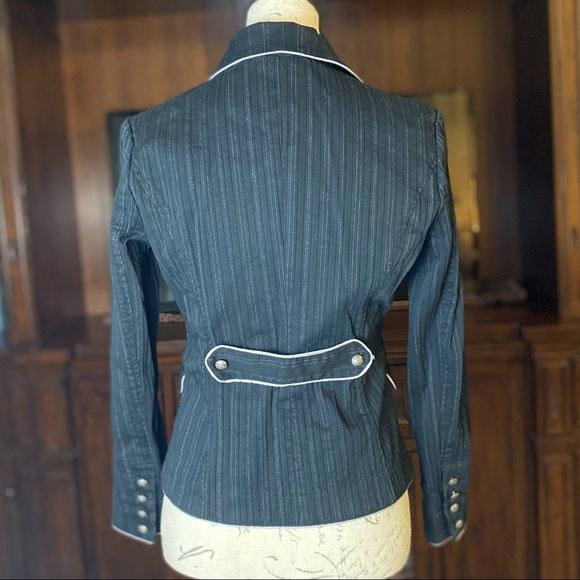 Women’s Blazer Jacket - Picture 2 of 7